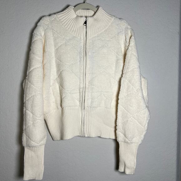 Aaron & Amber Women's Cream Fuzzy Quilted Jacket Size L NEW - Picture 1 of 8